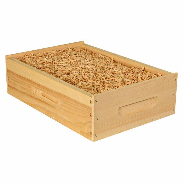 Winter Chip Box Assembled 8-frame with Wood Chips